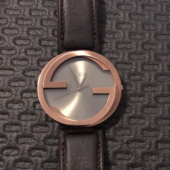 Gucci watch like new - Picture 3 of 4